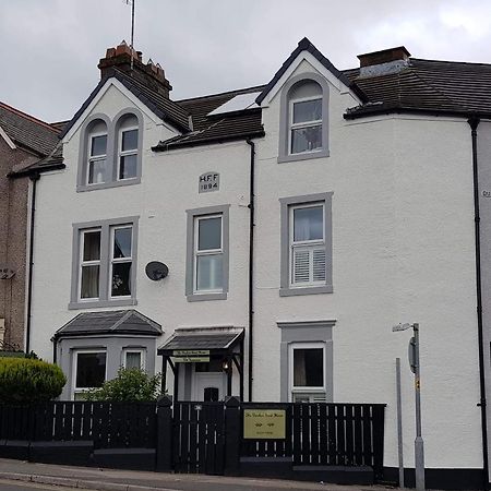 The Pavilion Guest House Millom Extérieur photo