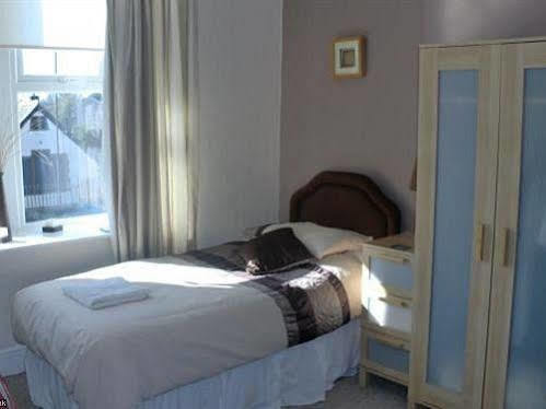 The Pavilion Guest House Millom Extérieur photo